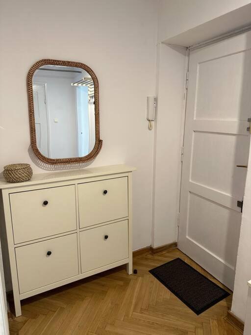 Stary Mokotow, Z Ogrodkiem Apartment Варшава Екстериор снимка