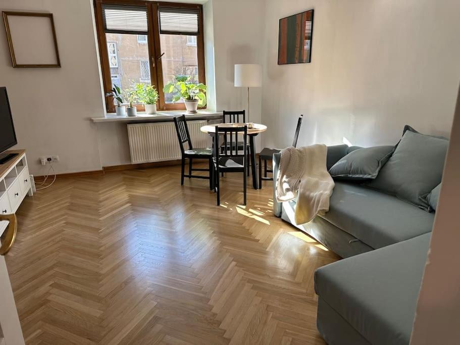 Stary Mokotow, Z Ogrodkiem Apartment Варшава Екстериор снимка